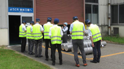 円柱状のアルミビレット