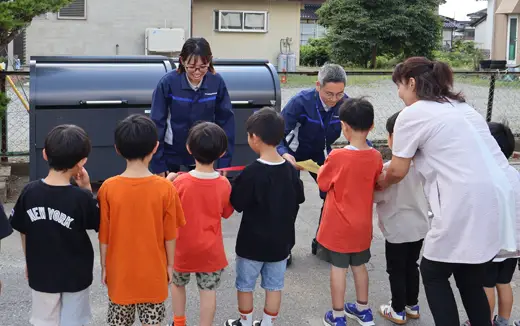 感謝カード･首飾り受領